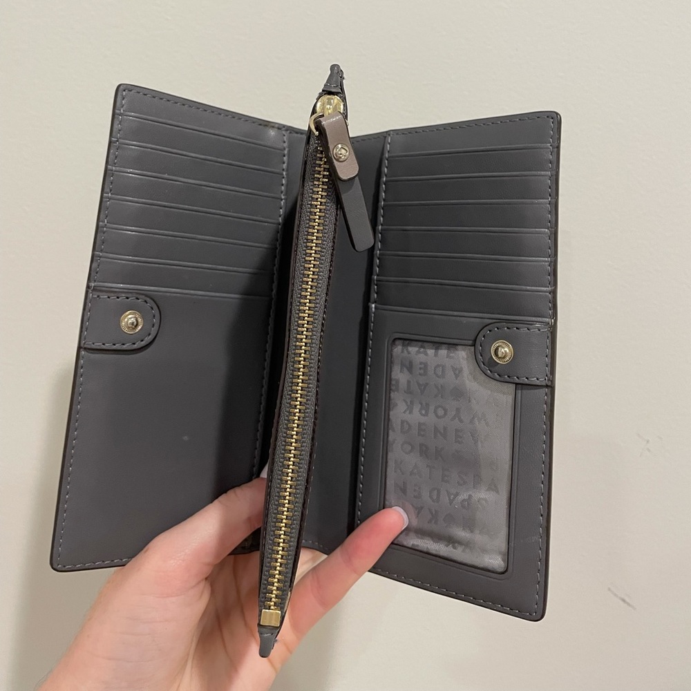 Kate Spade - Gray Wallet - Picture 3 of 6